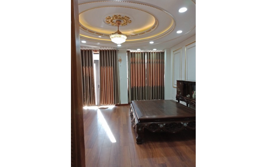 Nhà Đẹp Ở NGAY - HXH Cách Đỗ Xuân Hợp 1 Căn, Phước Long B, 5 Tầng, 100m2 Sân Đậu Oto RỘNG, Chỉ Nhỉnh 10 Tỷ